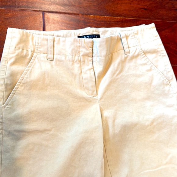 THEORY size 6 cream color capri khakis in new condition - Picture 2 of 5